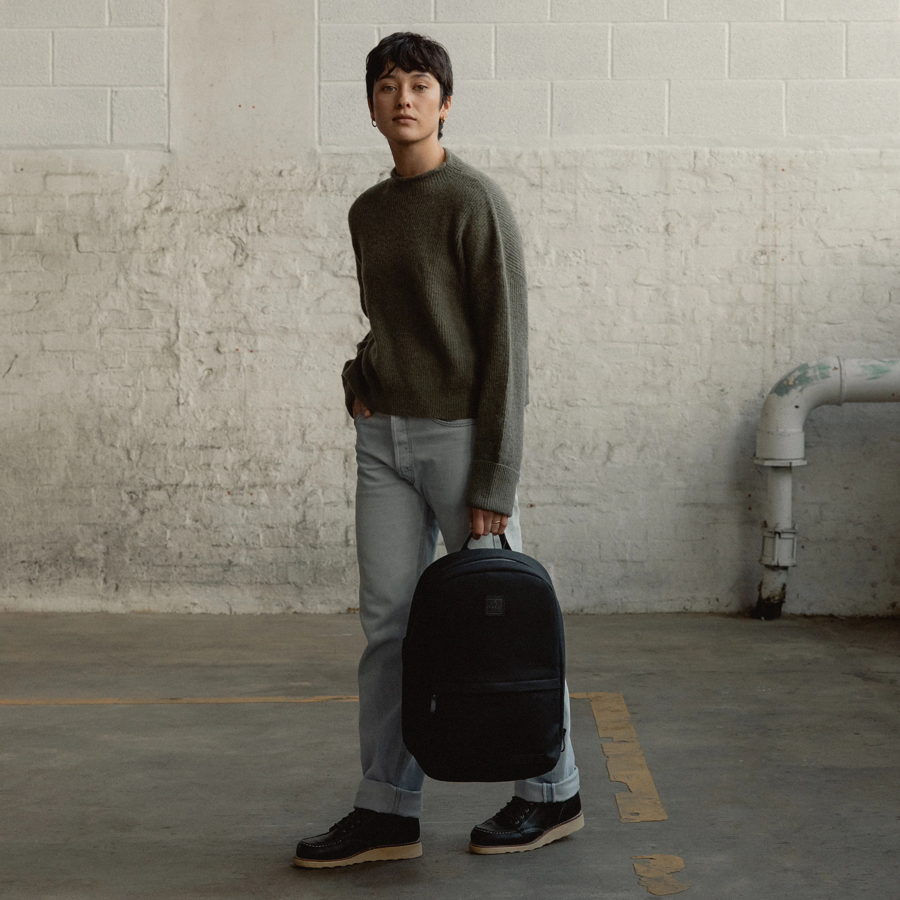 Classic Backpack 15L - Image 9