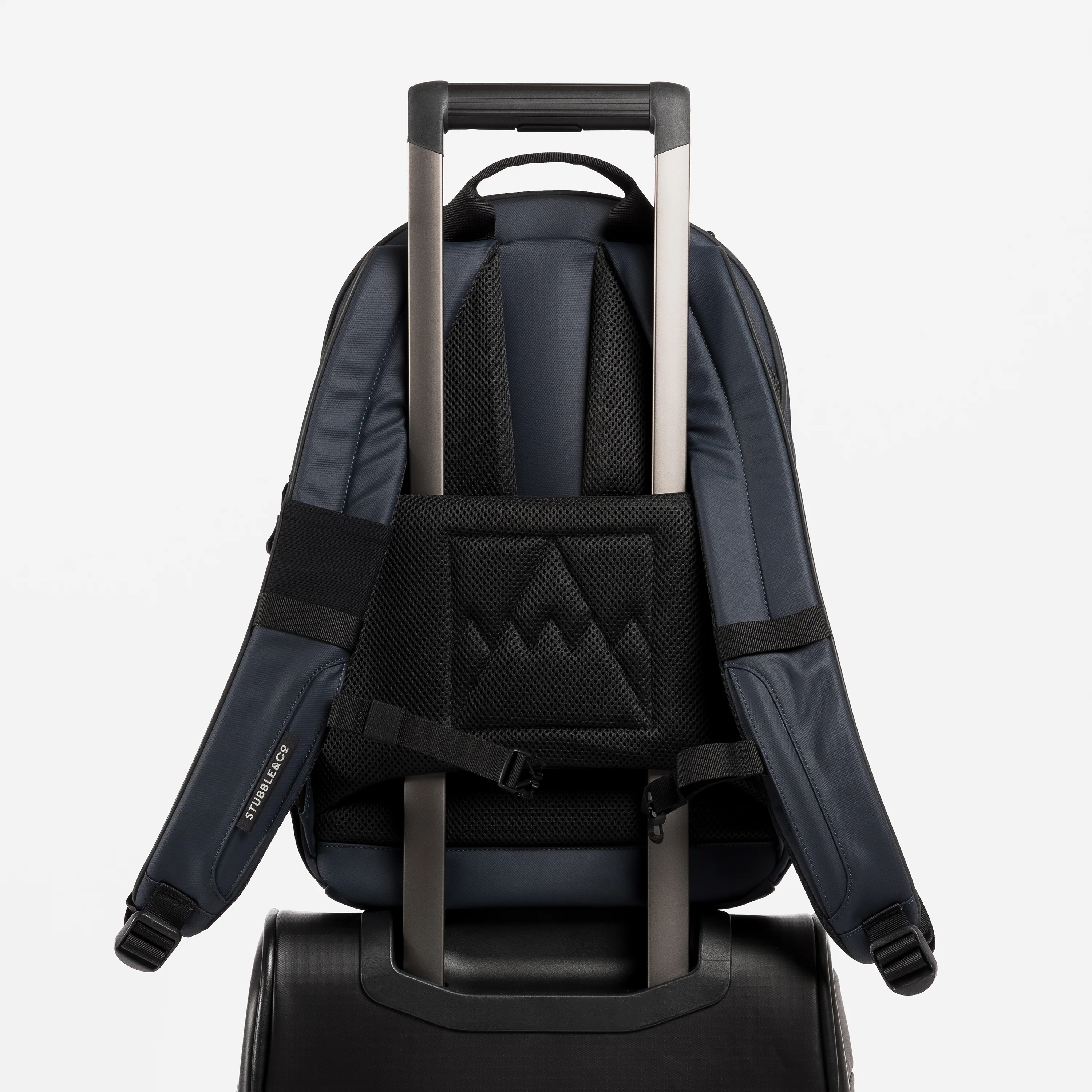 Everyday Backpack 15L - Image 32