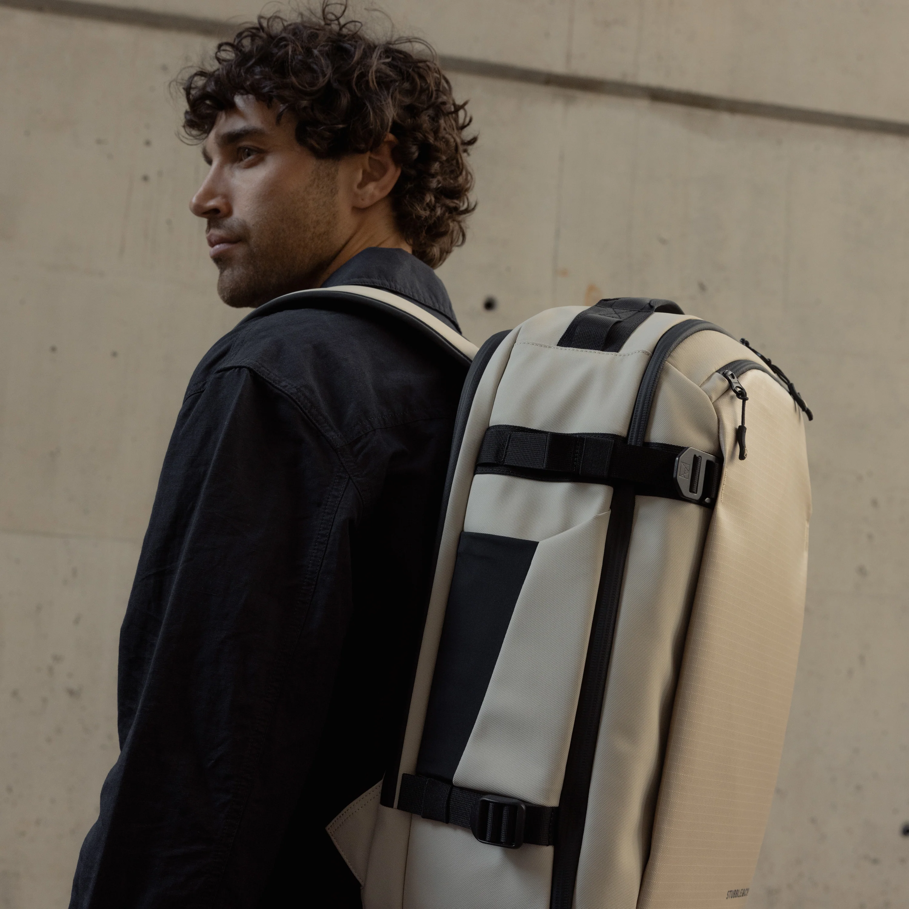 Hybrid Backpack 30L - Image 35