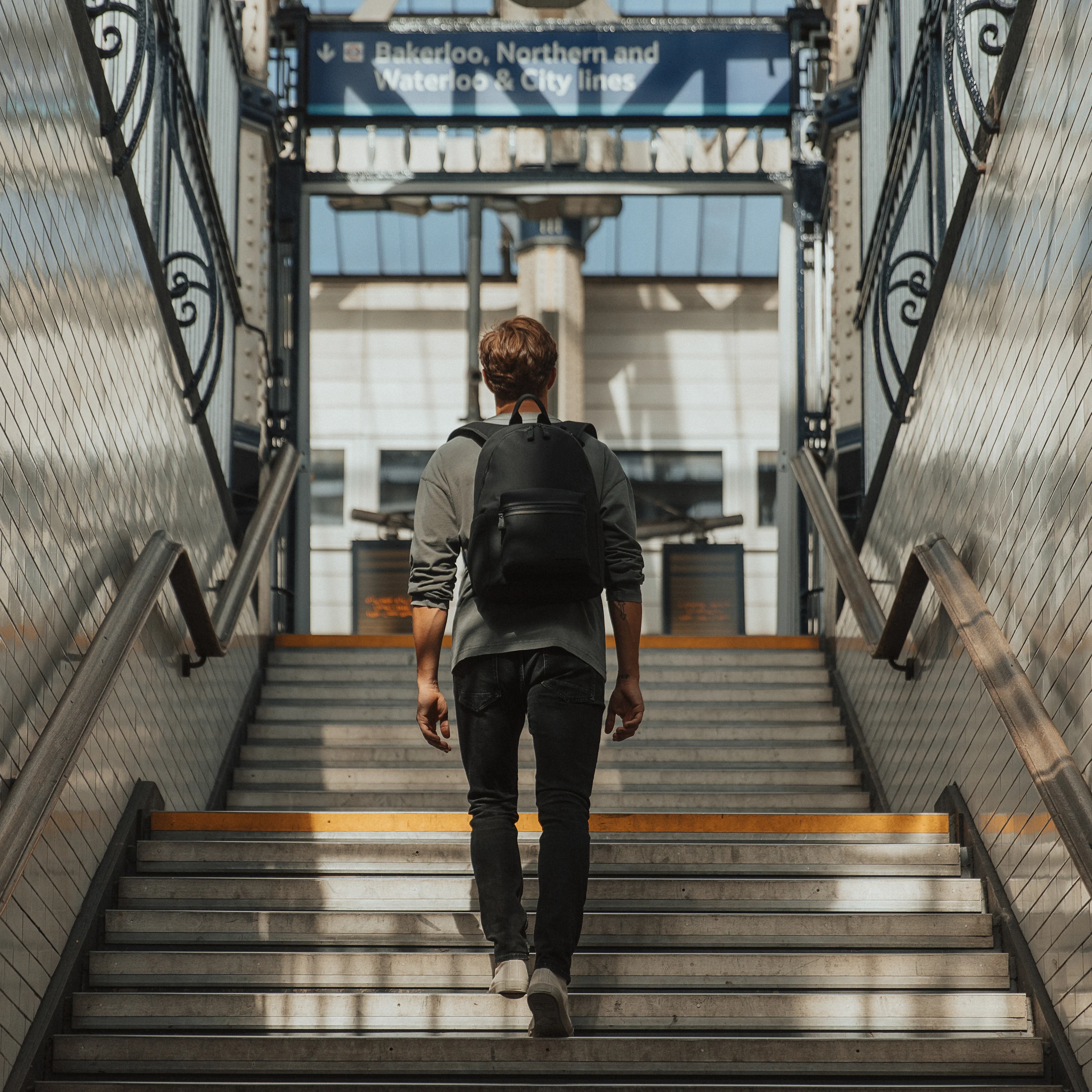 Commuter Backpack 20L - Image 12