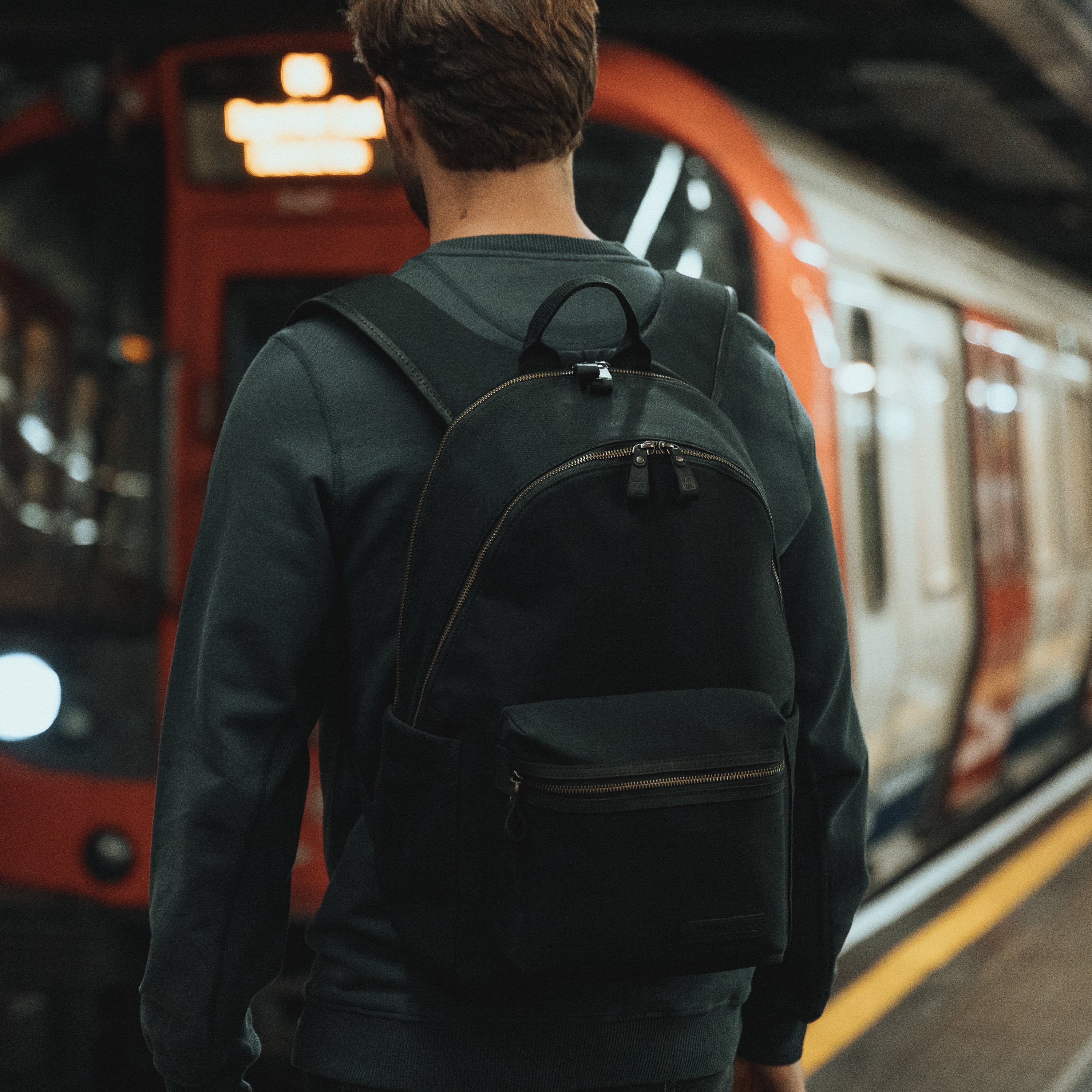 Commuter Backpack 20L - Image 19