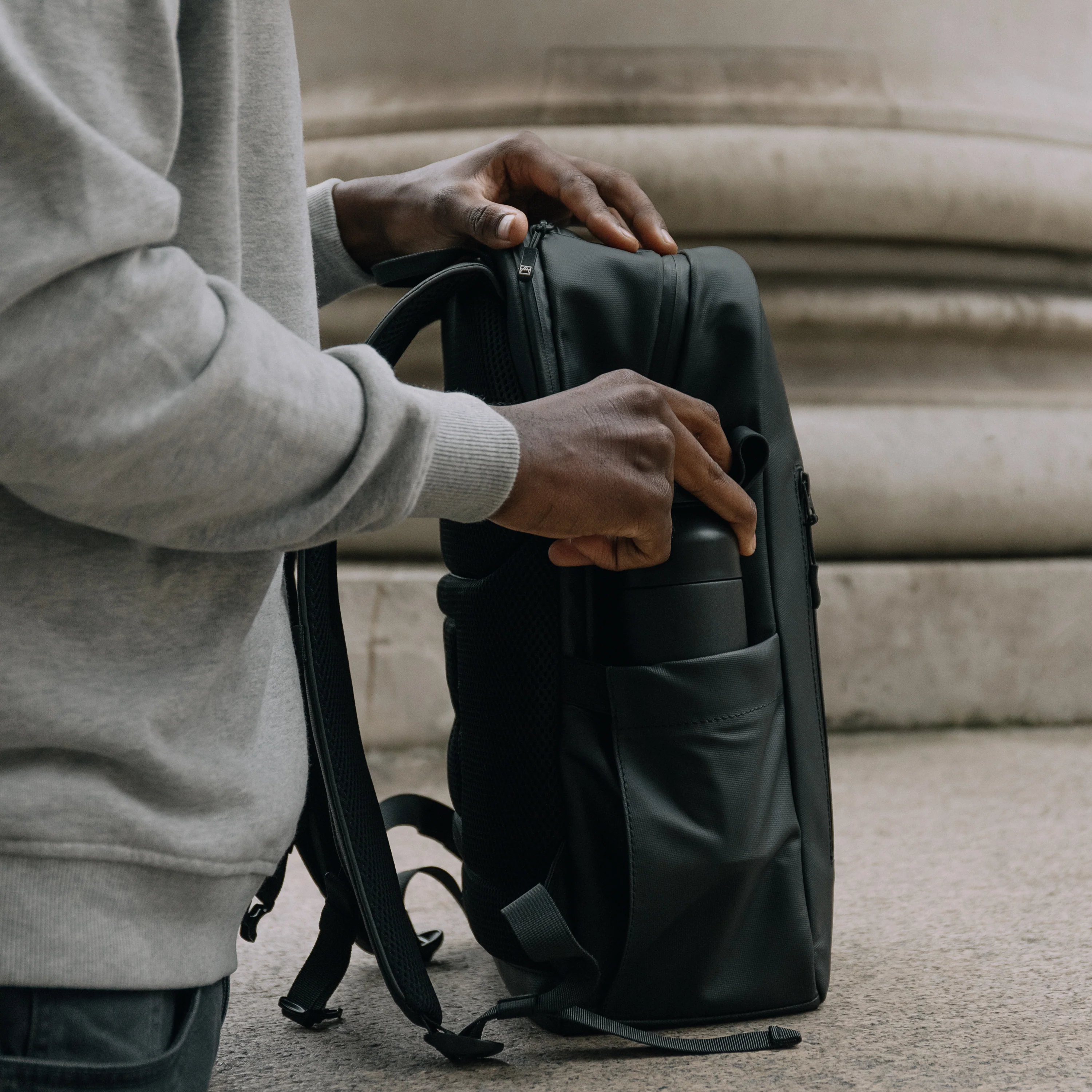 Everyday Backpack 20L - Image 14