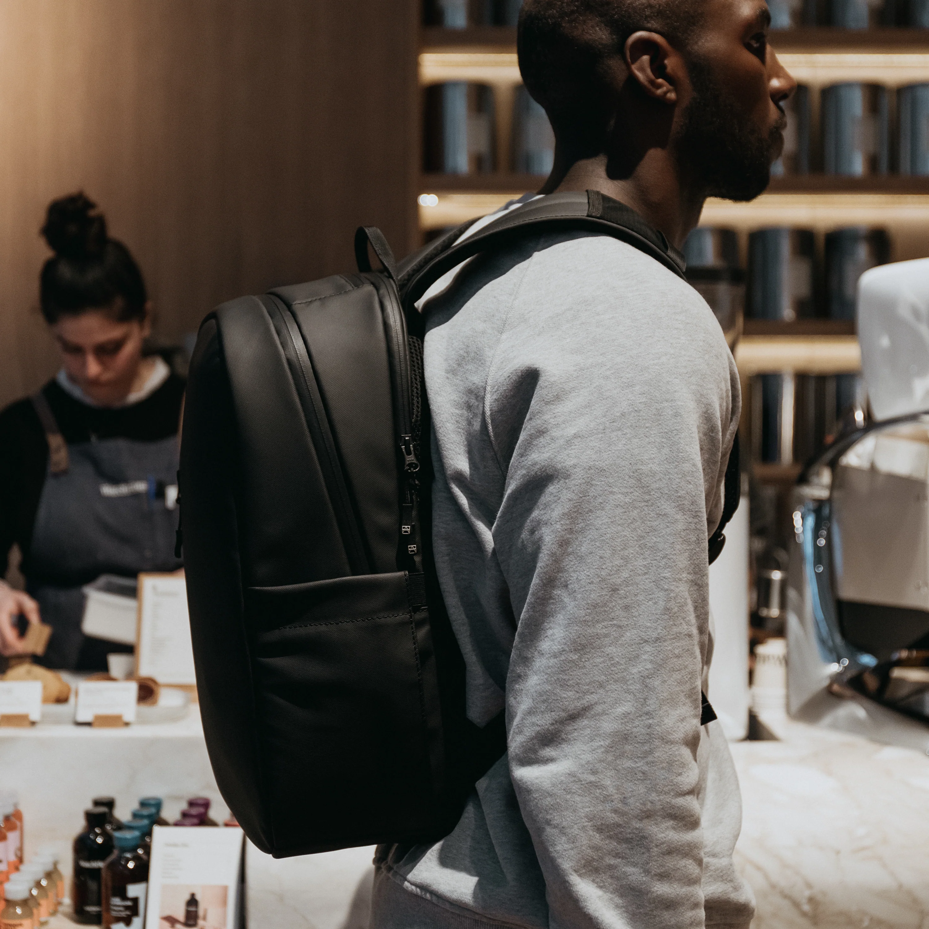Everyday Backpack 20L - Image 15