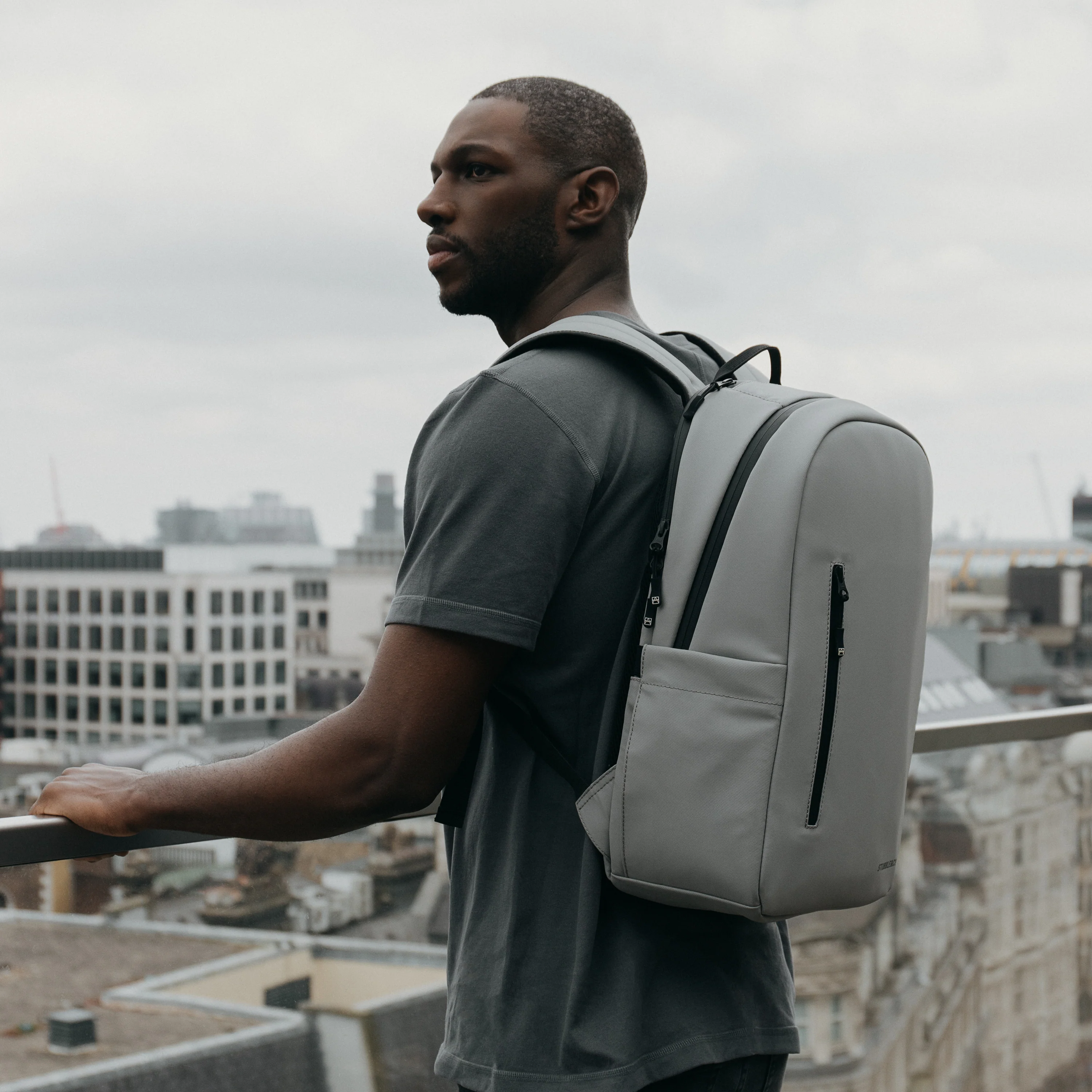 Everyday Backpack 20L - Image 24