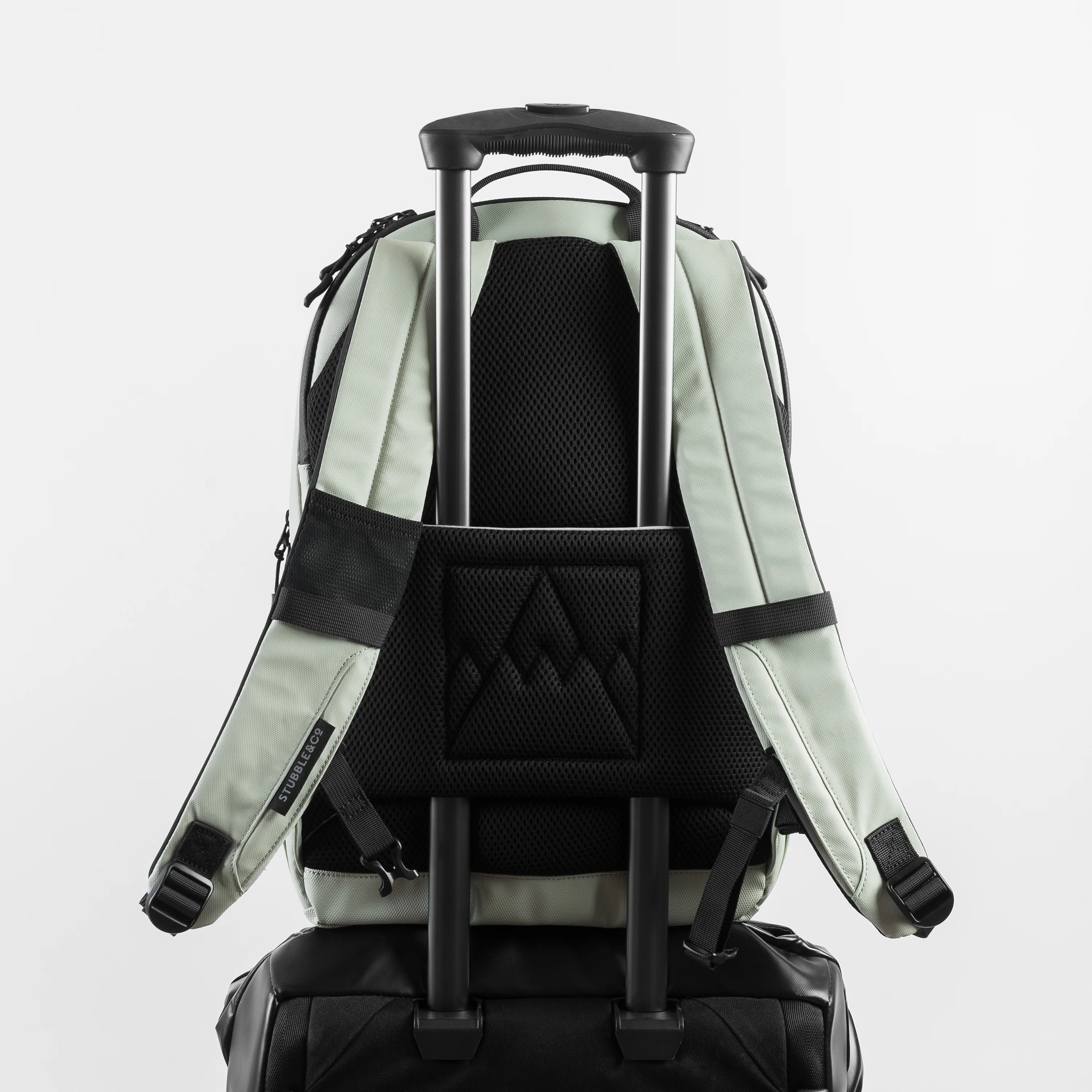 Everyday Backpack 20L - Image 30