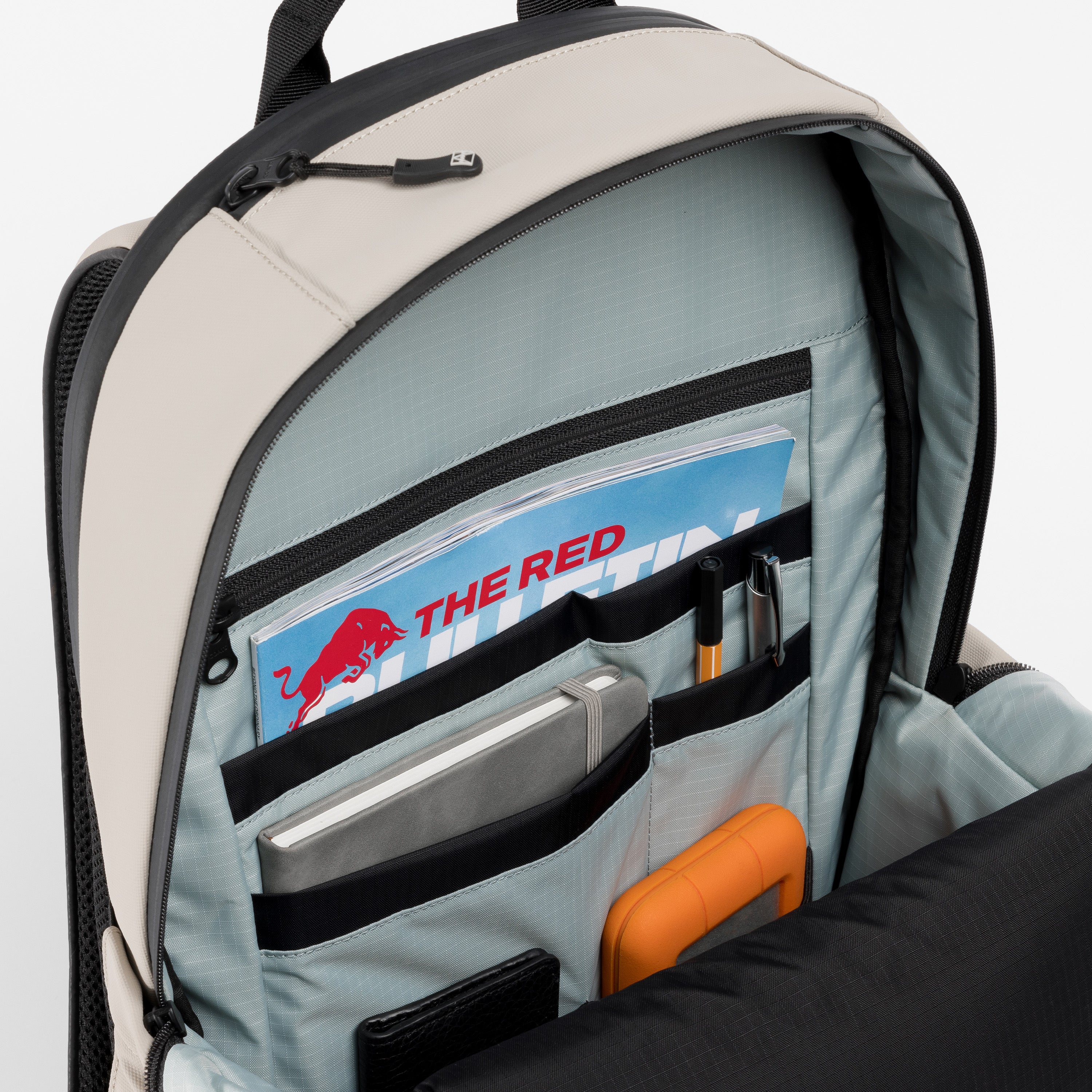 Everyday Backpack 20L - Image 48