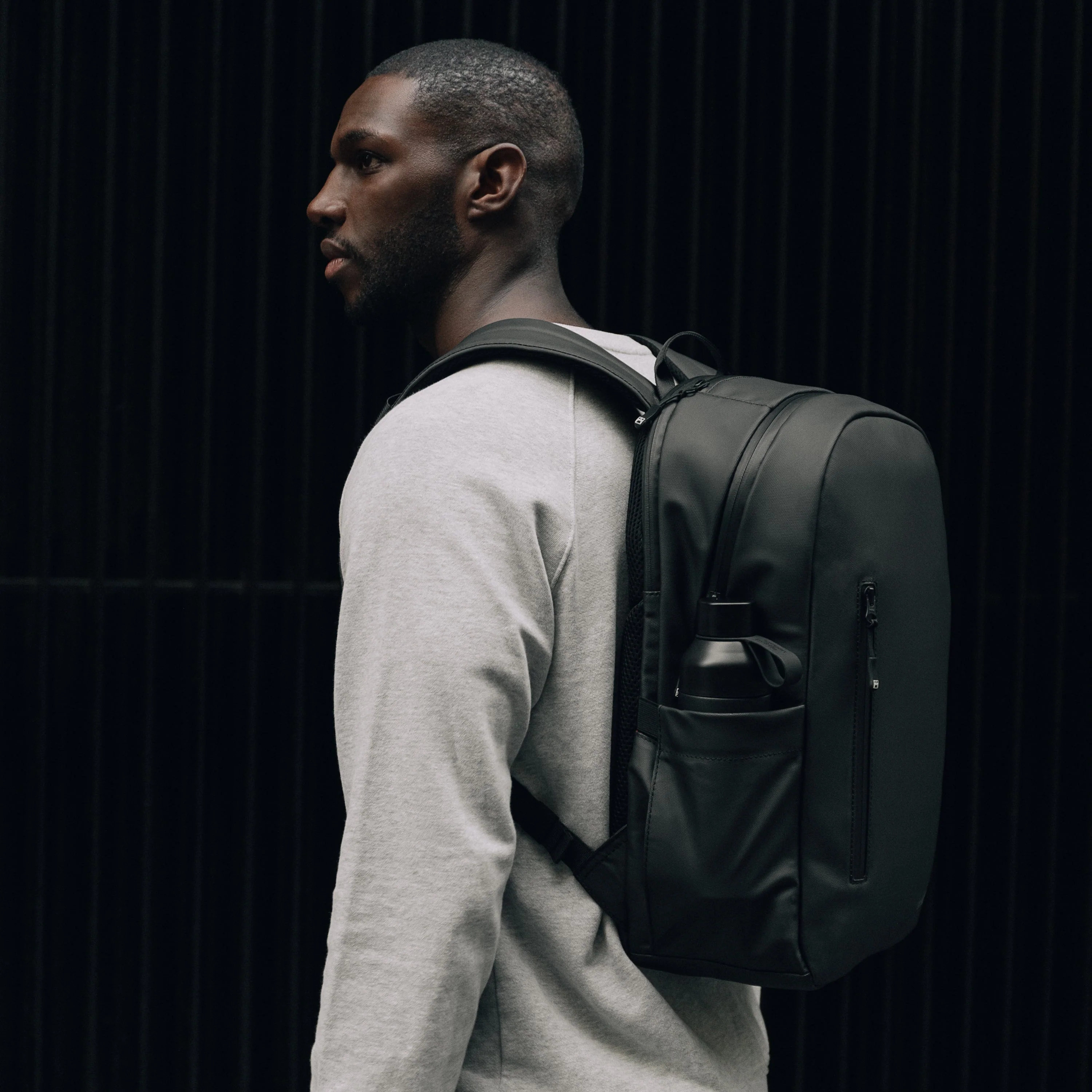 Everyday Backpack 20L - Image 7