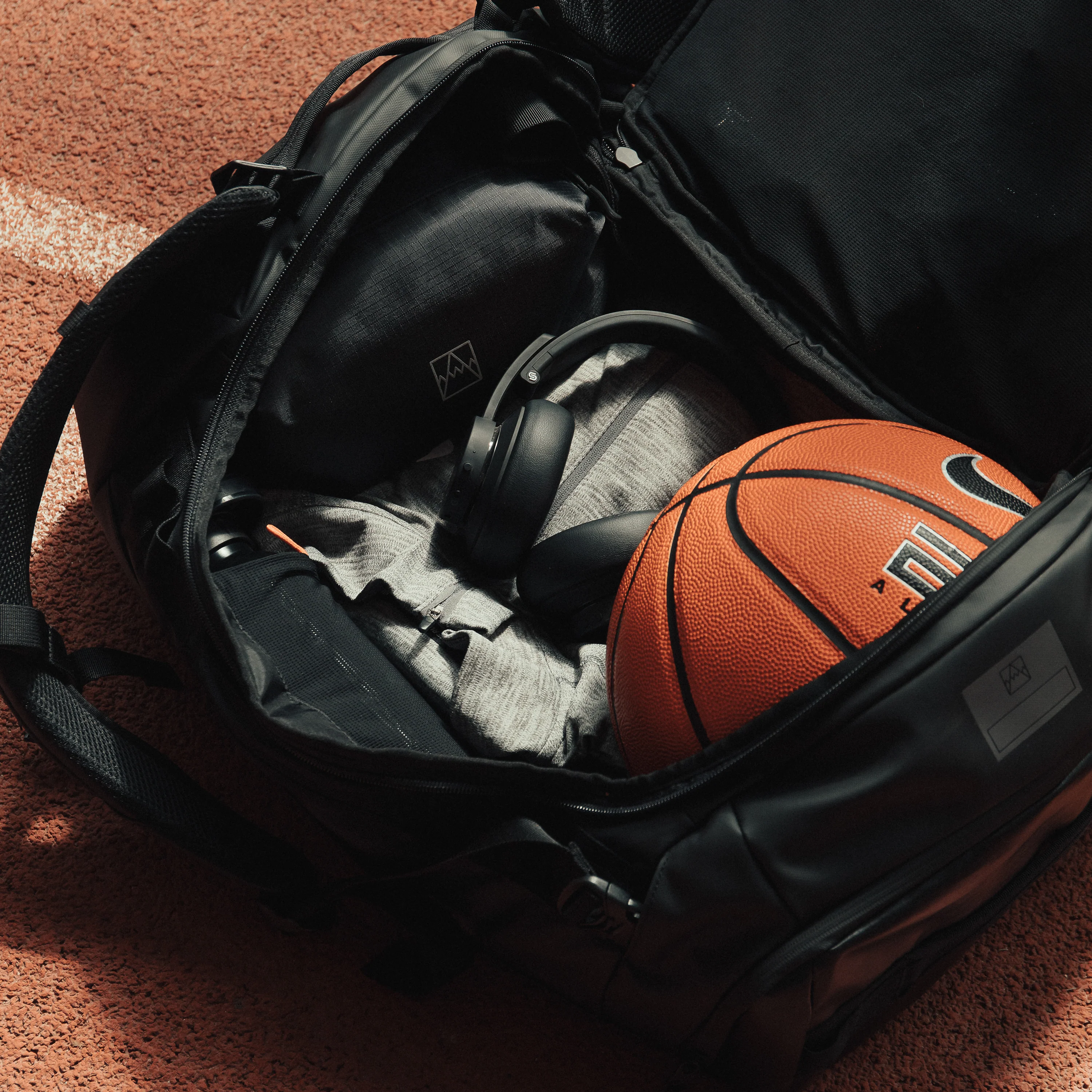 Kit Bag 40L - Image 11