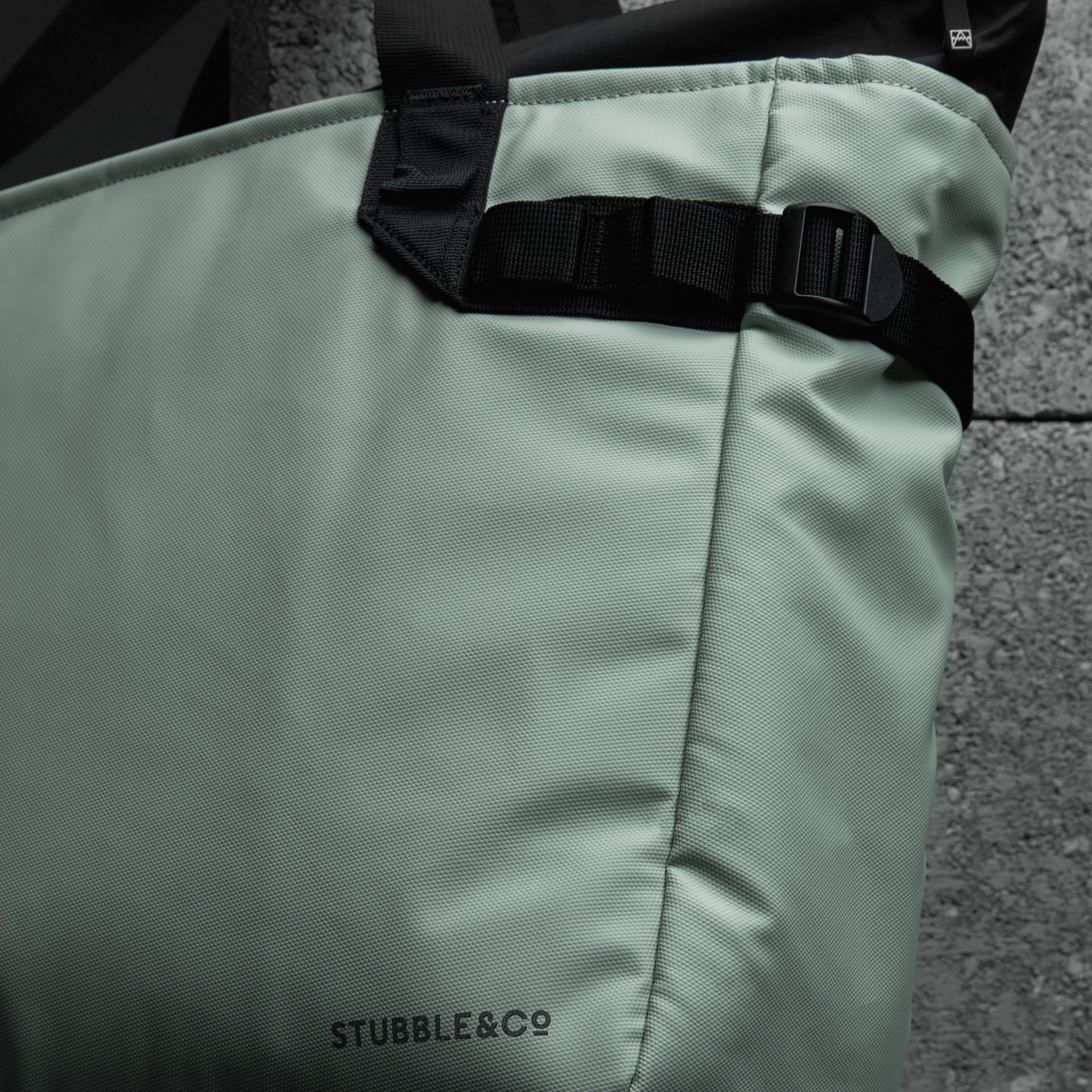 Laptop Tote 20L - Image 21