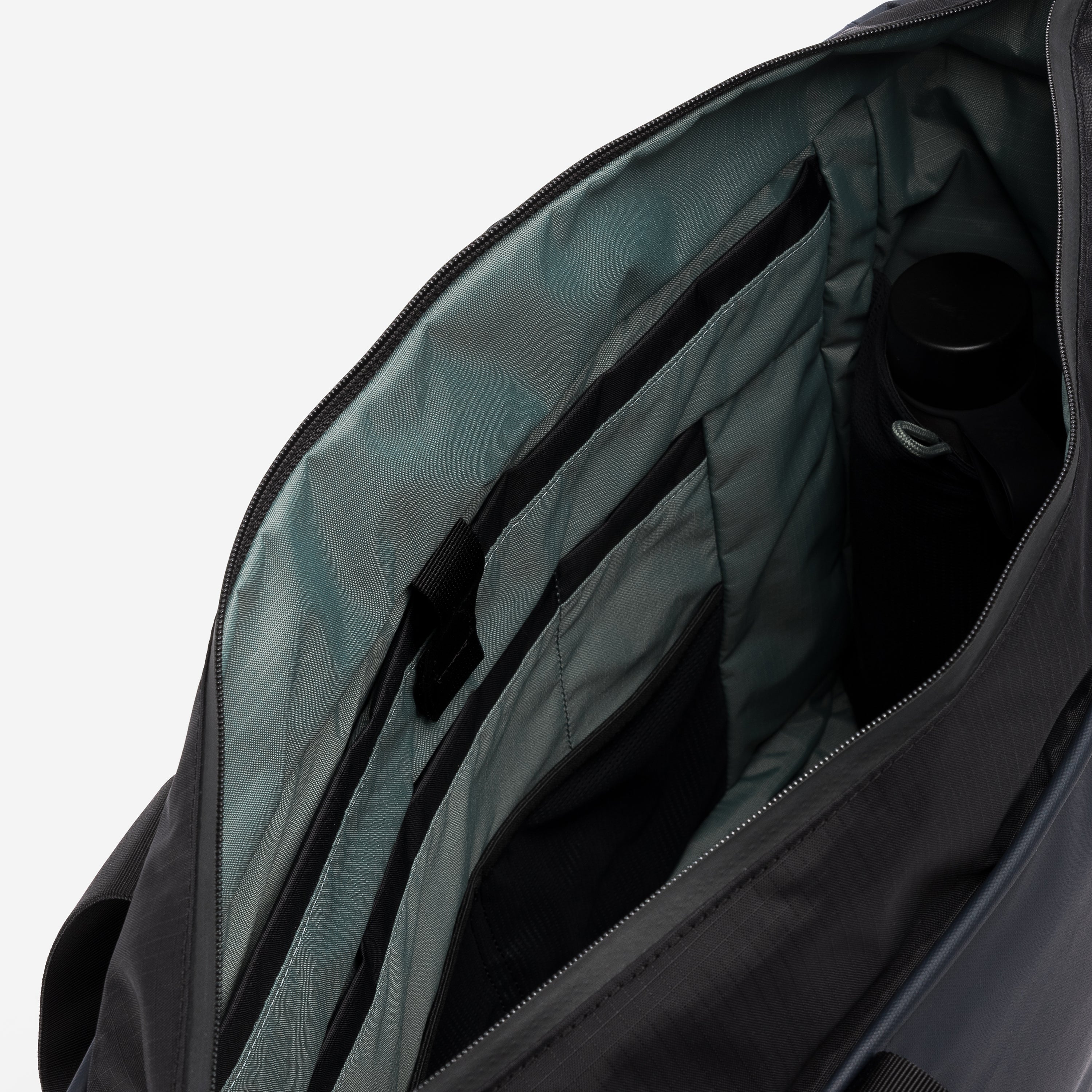 Laptop Tote 20L - Image 39