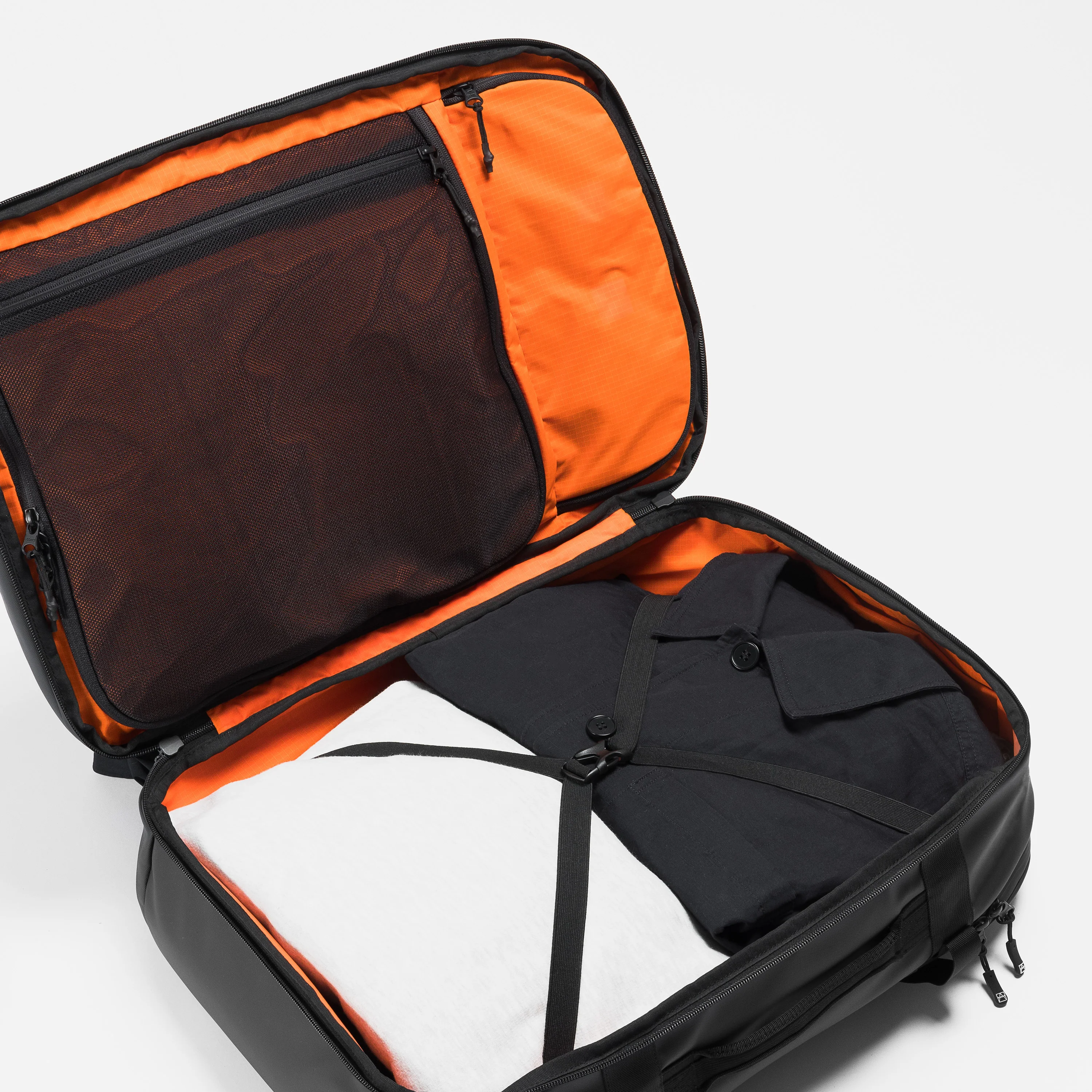 Travel Backpack 40L - Image 4